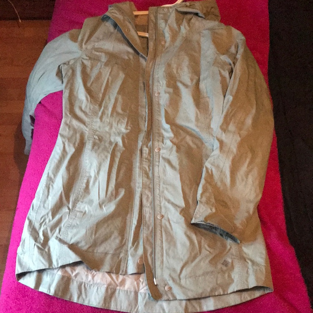 Trench-coat